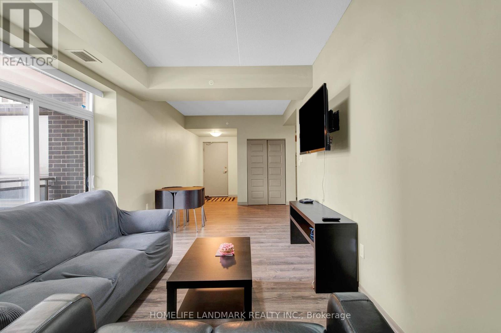 901 - 8 Hickory Street W, Waterloo, Ontario  N2L 3H6 - Photo 9 - X12047942