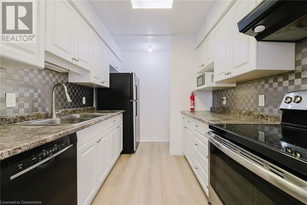 403 Keats Way Unit# 6, Waterloo, Ontario  N2L 5S7 - Photo 11 - 40711051