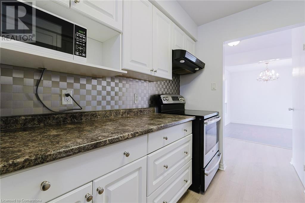 403 Keats Way Unit# 6, Waterloo, Ontario  N2L 5S7 - Photo 12 - 40711051