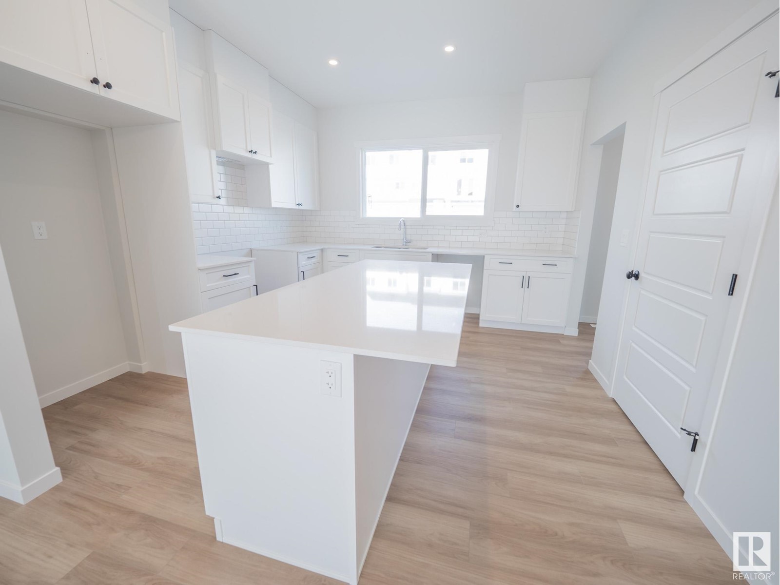 1332 14 Av Nw, Edmonton, Alberta  T6T 2W1 - Photo 10 - E4427989