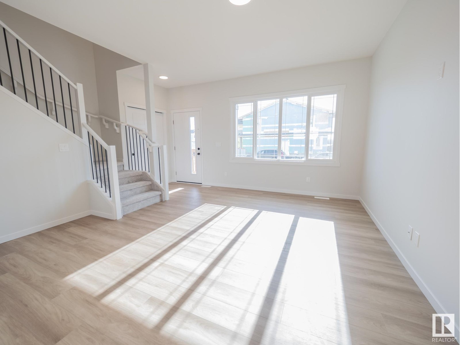 1332 14 Av Nw, Edmonton, Alberta  T6T 2W1 - Photo 6 - E4427989