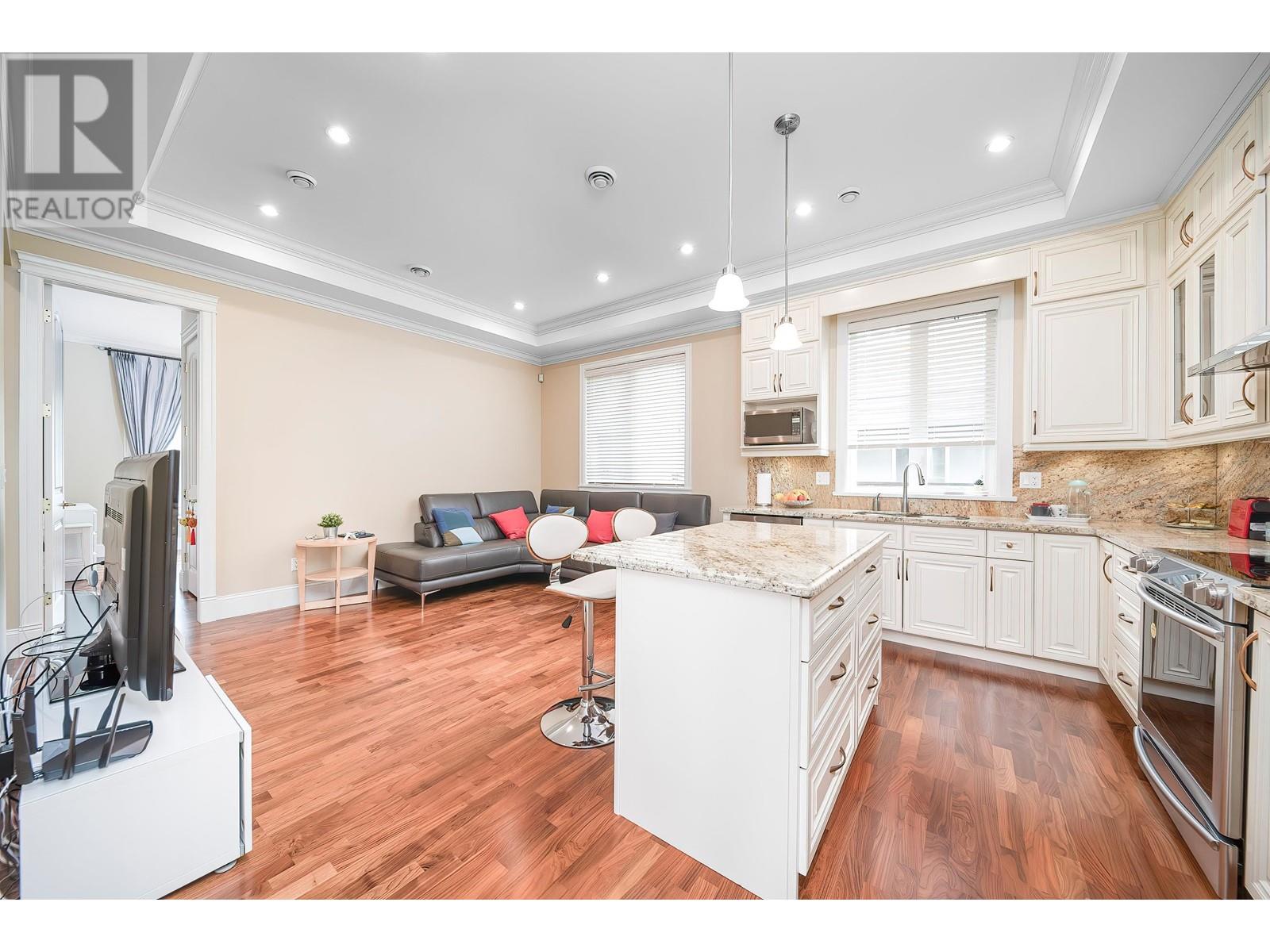 4319 Greta Street, Burnaby, British Columbia  V5J 1N9 - Photo 13 - R2982185