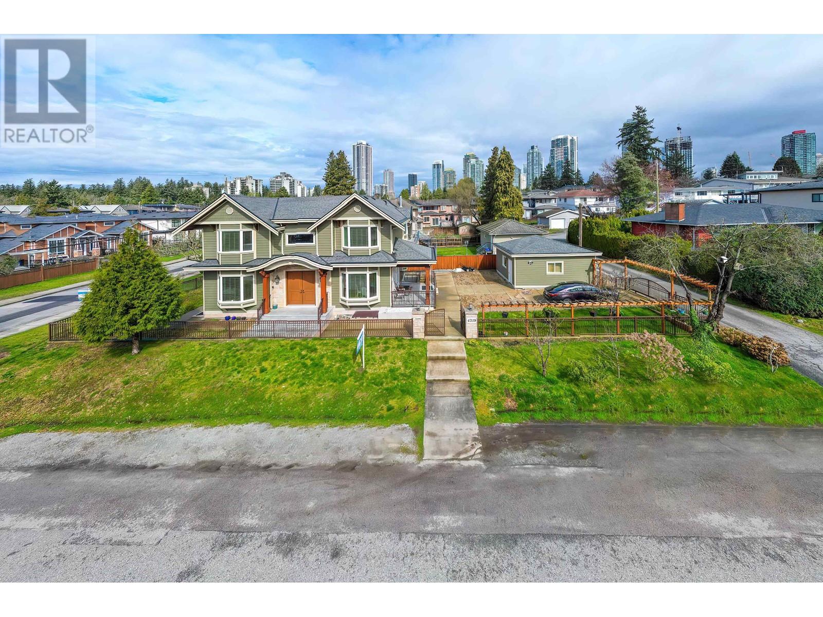 4319 Greta Street, Burnaby, British Columbia  V5J 1N9 - Photo 2 - R2982185