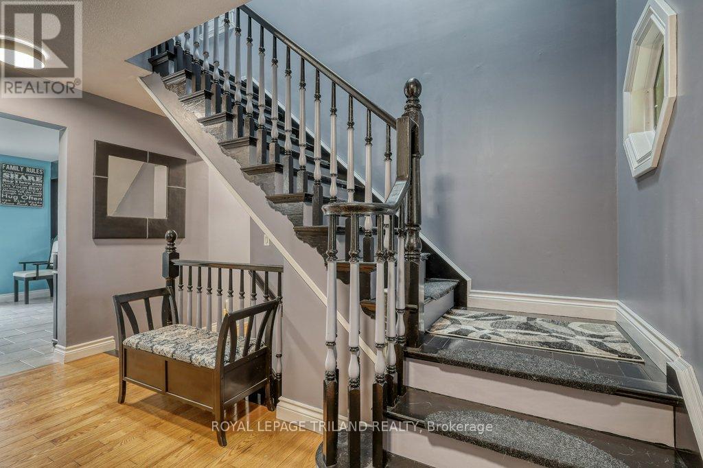 24920 Marsh Line, West Elgin, Ontario  N0L 2P0 - Photo 20 - X12048129