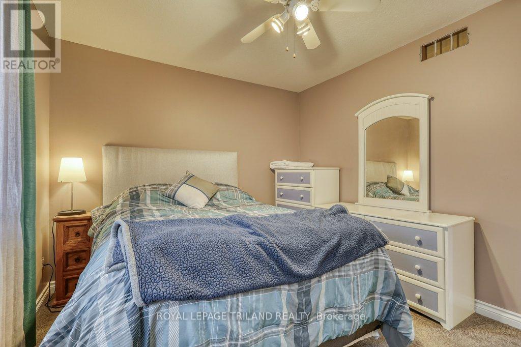 24920 Marsh Line, West Elgin, Ontario  N0L 2P0 - Photo 31 - X12048129