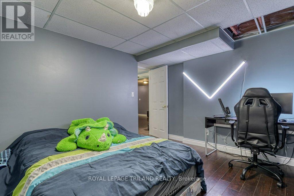 24920 Marsh Line, West Elgin, Ontario  N0L 2P0 - Photo 38 - X12048129