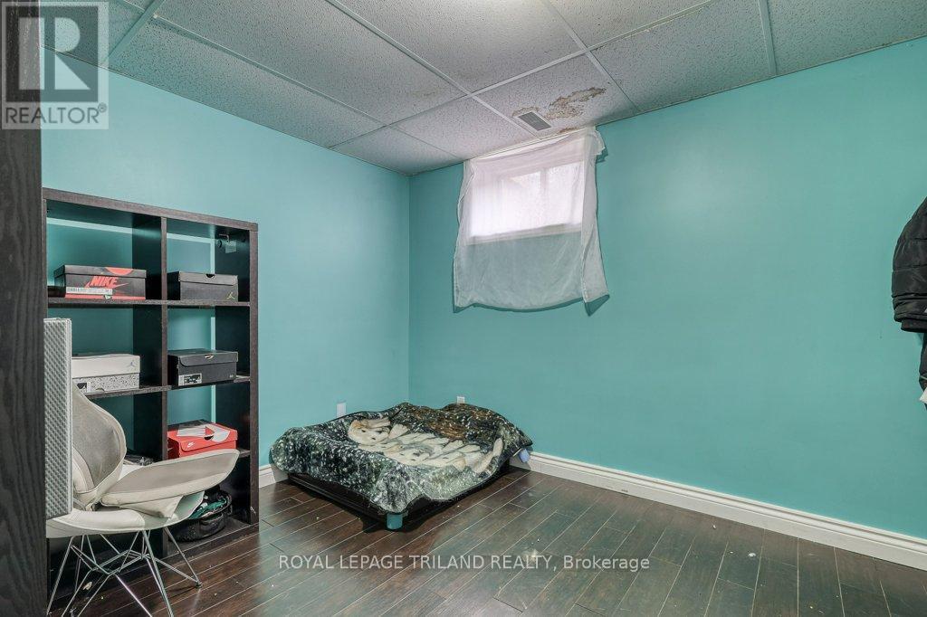 24920 Marsh Line, West Elgin, Ontario  N0L 2P0 - Photo 39 - X12048129