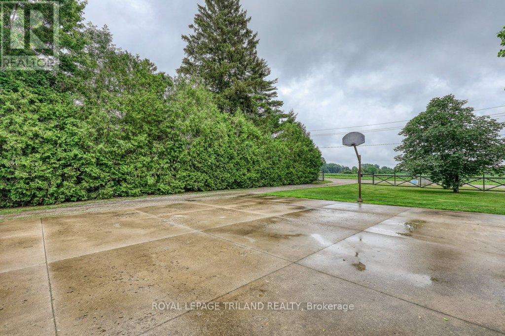 24920 Marsh Line, West Elgin, Ontario  N0L 2P0 - Photo 4 - X12048129