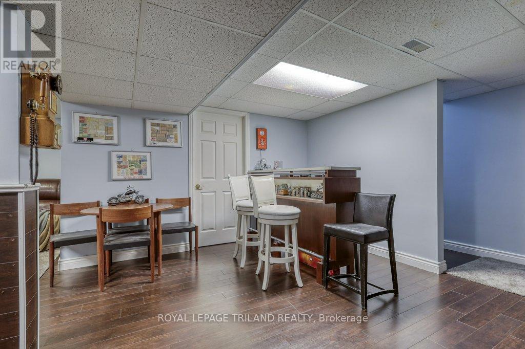 24920 Marsh Line, West Elgin, Ontario  N0L 2P0 - Photo 40 - X12048129