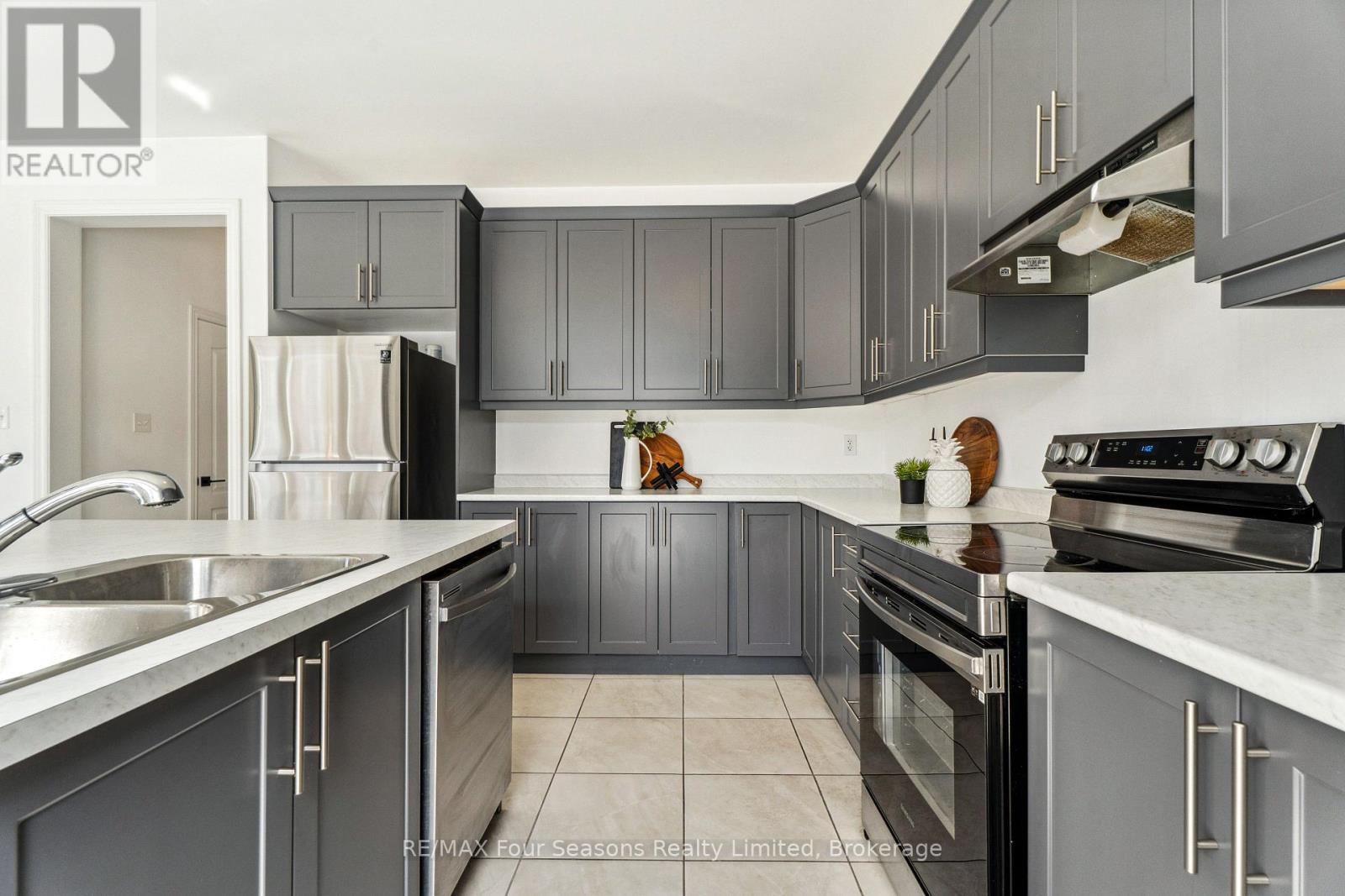 12 Mclean Avenue, Collingwood, Ontario  L9Y 3V2 - Photo 11 - S12048038