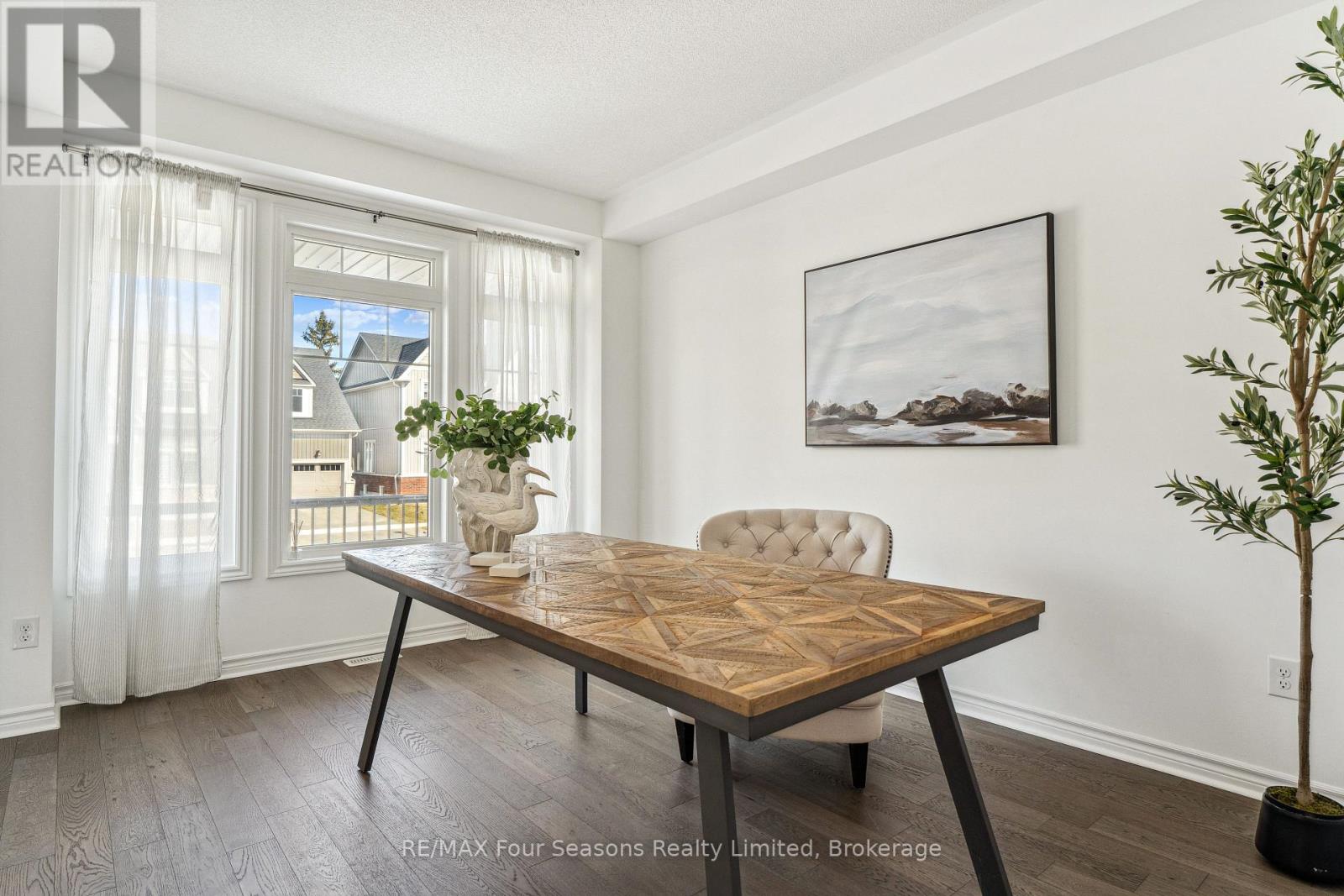 12 Mclean Avenue, Collingwood, Ontario  L9Y 3V2 - Photo 4 - S12048038