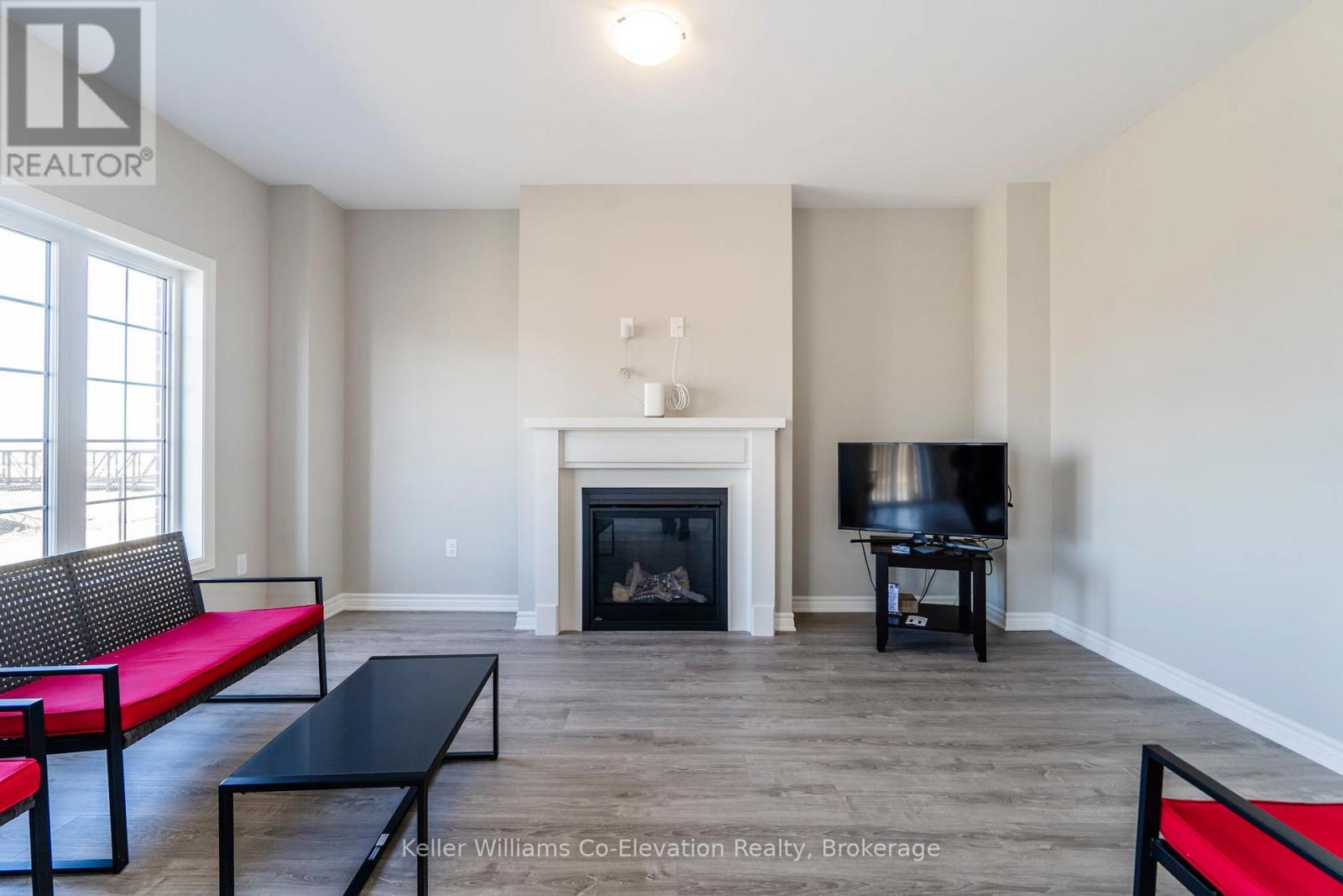 264 Springfield Crescent, Clearview (Stayner), Ontario  L0M 1S0 - Photo 9 - S12048052