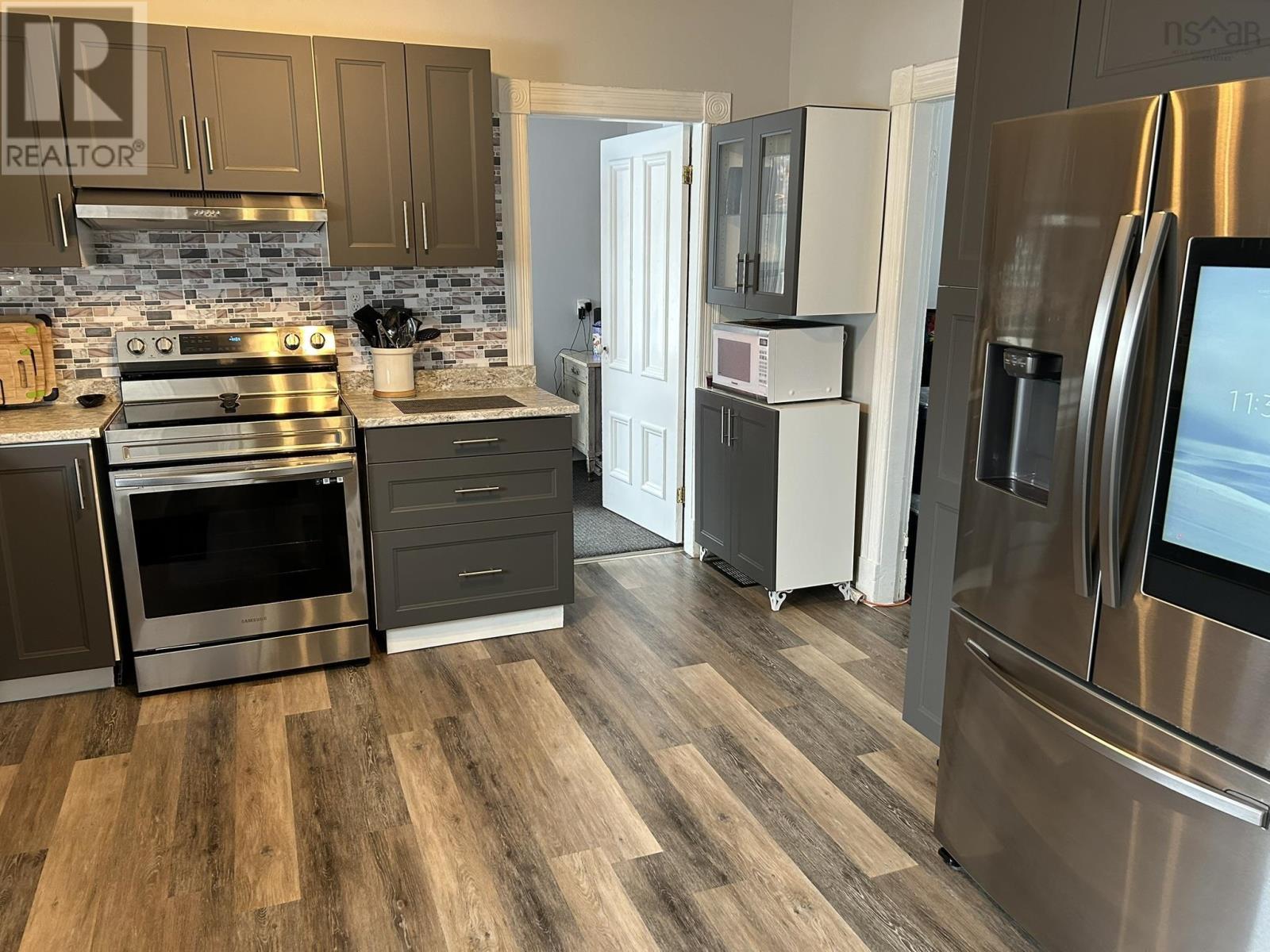 28 Duke Street, Oxford, Nova Scotia  B0M 1P0 - Photo 7 - 202503637