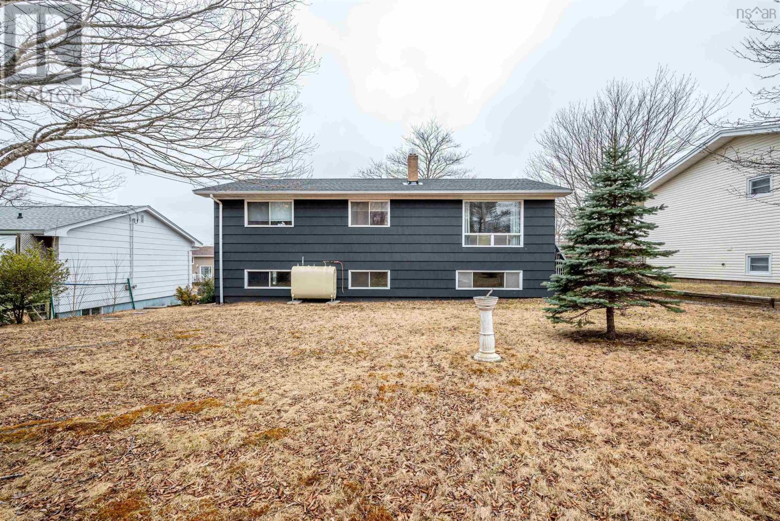 8 Nappan Drive, Lower Sackville, Nova Scotia  B4C 2E2 - Photo 36 - 202505153