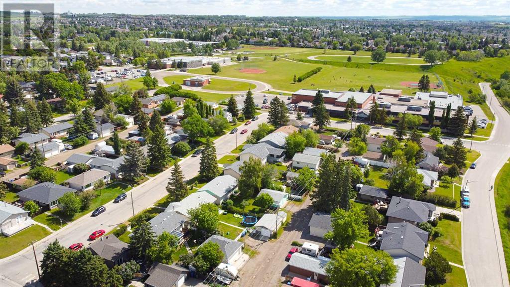 14 Knight Street, Okotoks, Alberta  T1S 1G2 - Photo 37 - A2199272