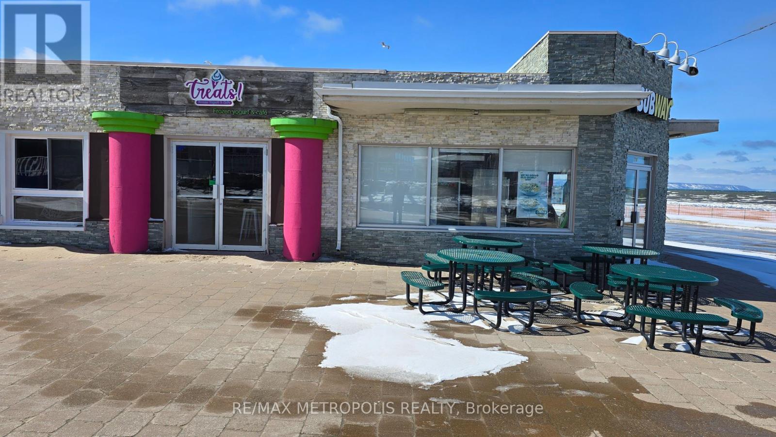 B - 10 MAIN STREET, wasaga beach, Ontario
