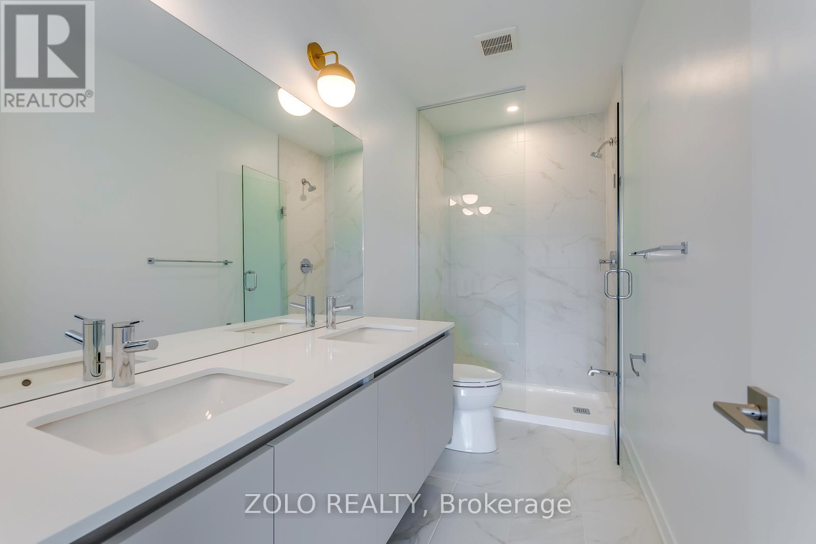 3049 Trailside Drive, Oakville, Ontario  L6M 4M2 - Photo 8 - W12048081