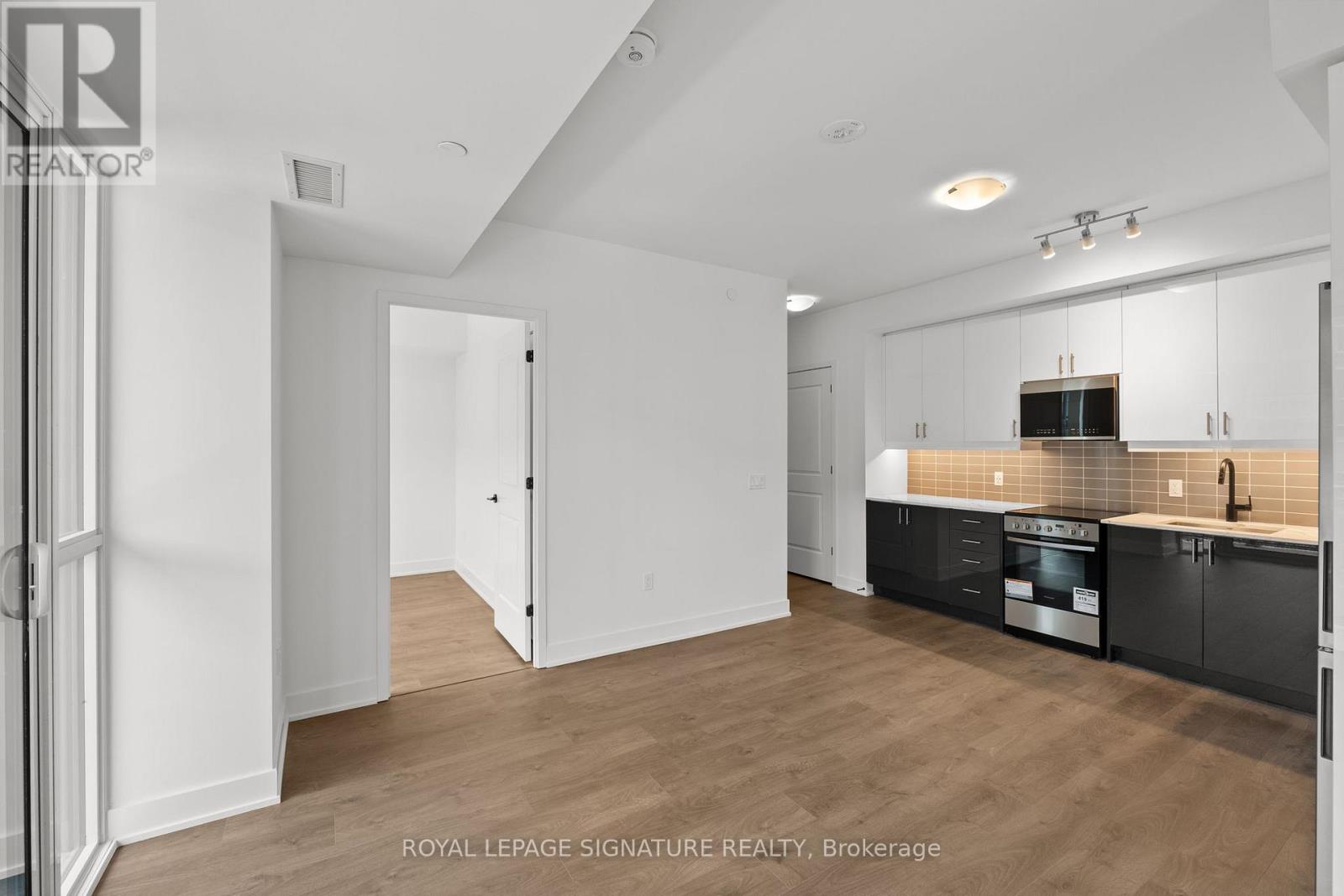 Property at 613 - 2333 KHALSA GATE image 5