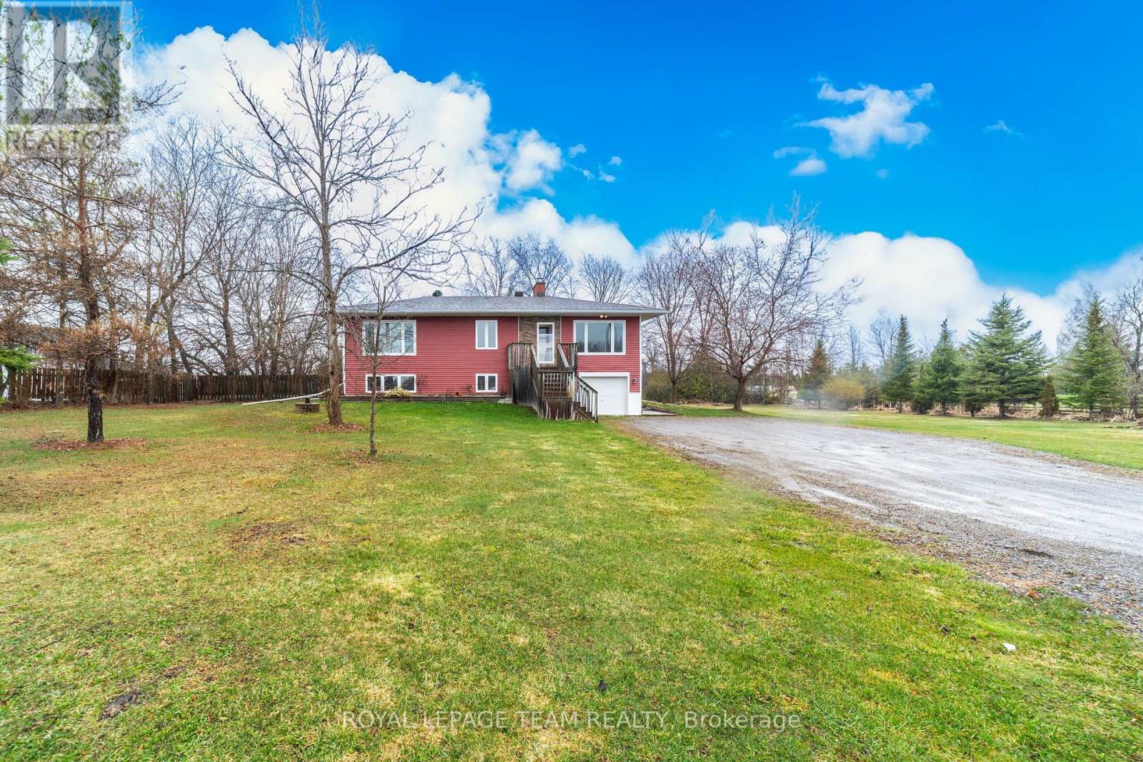 1080 Perth Road N, Beckwith, Ontario  K7A 4S7 - Photo 2 - X12048172