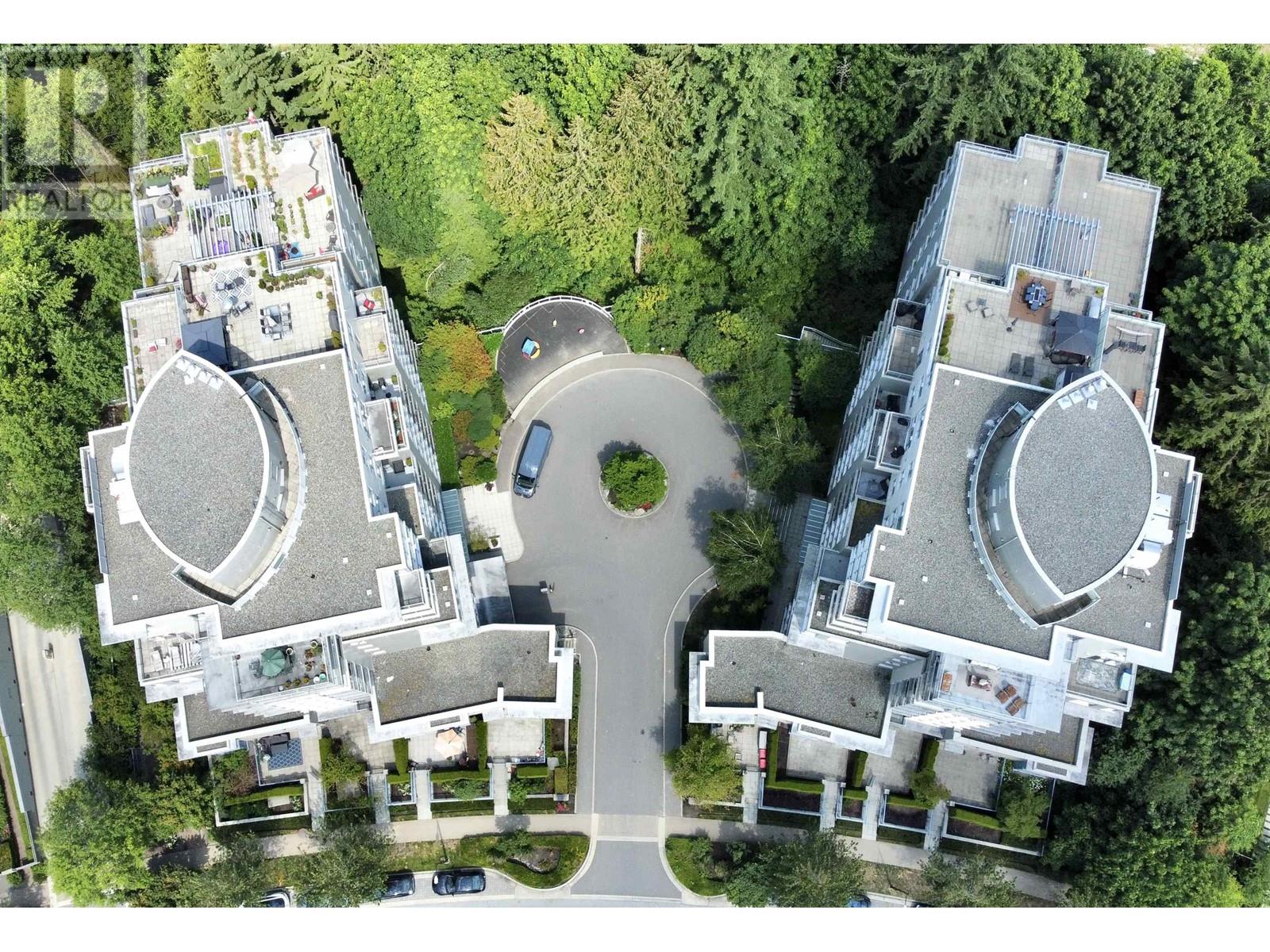 803 9262 University Crescent, Burnaby, British Columbia  V5A 0A4 - Photo 6 - R2983115