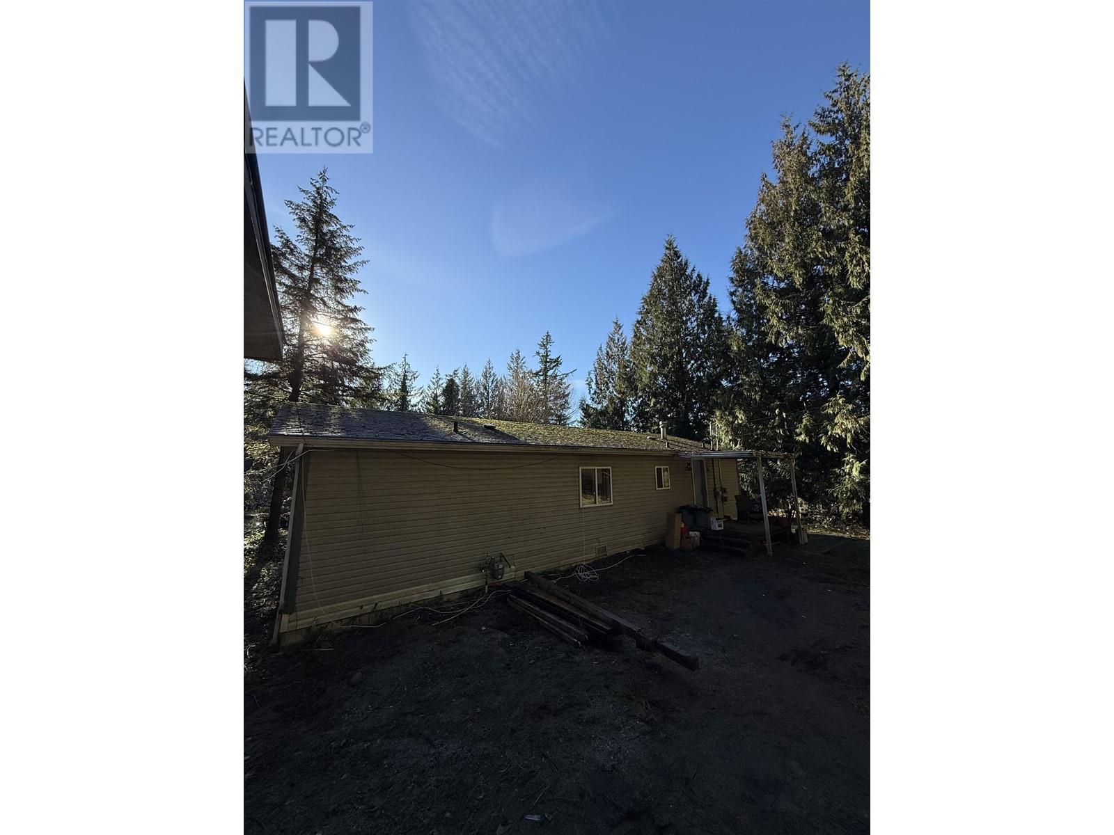 28444 Bell Avenue, Maple Ridge, British Columbia  V2W 1L3 - Photo 4 - R2983050