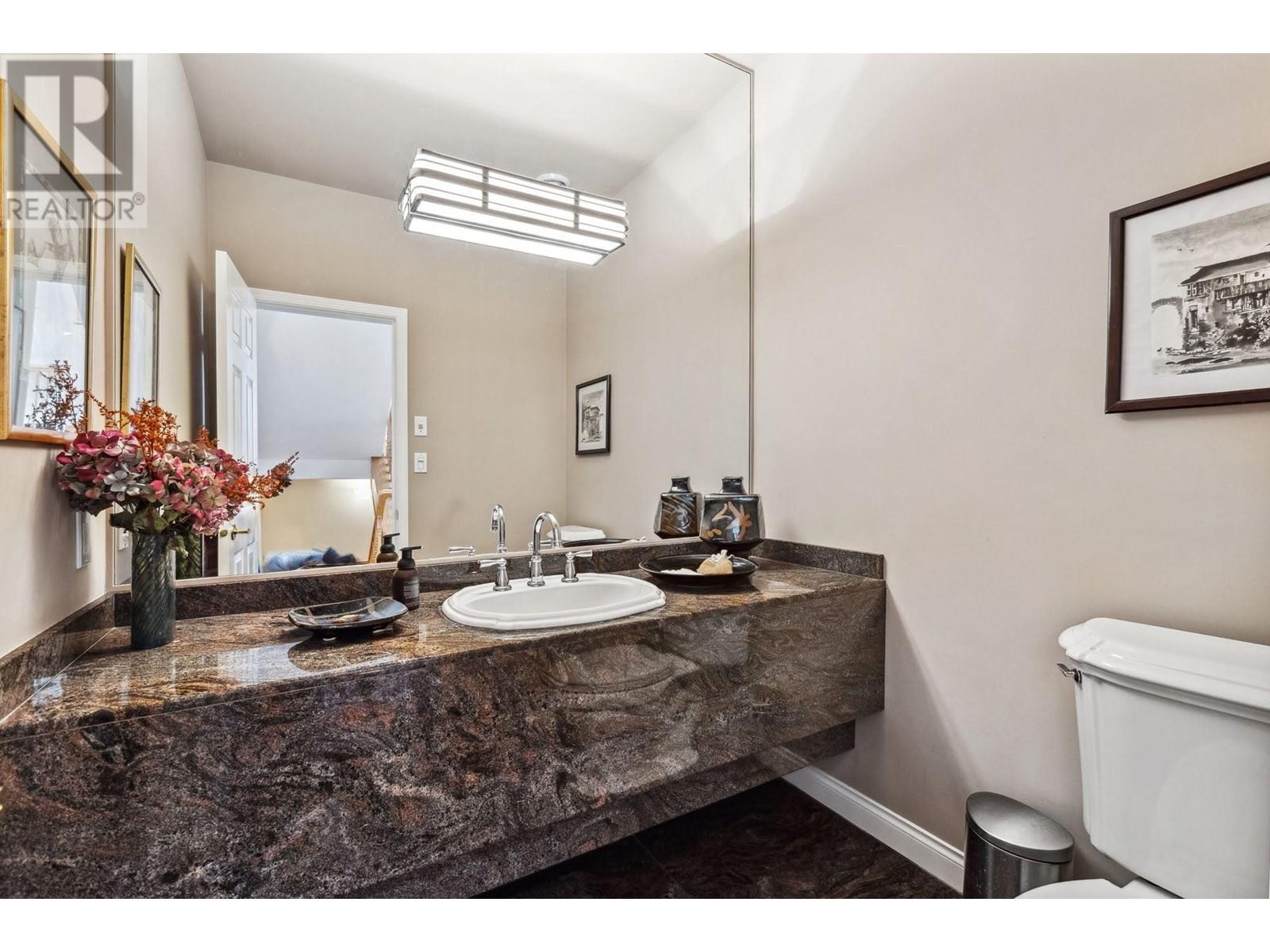 1368 W 58th Avenue, Vancouver, British Columbia  V6P 1W2 - Photo 12 - R2983126