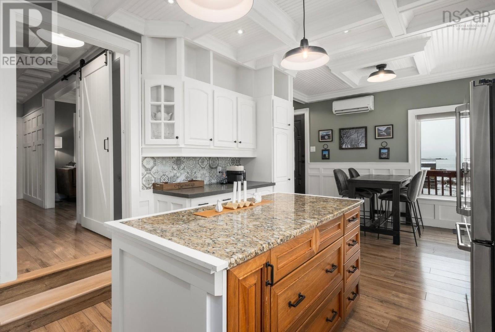 1861 Shore Road, Eastern Passage, Nova Scotia  B3E 1H5 - Photo 10 - 202506137