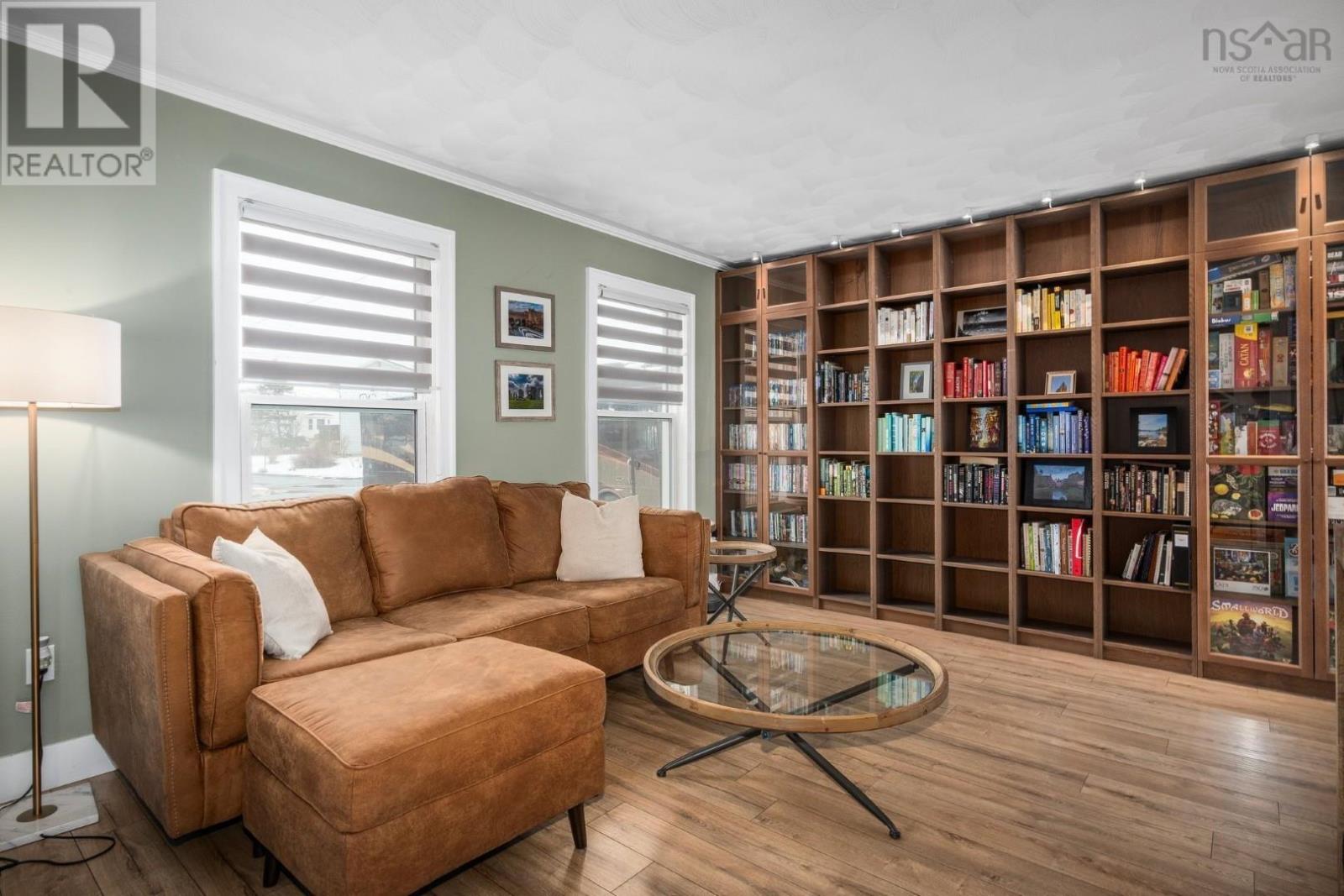 1861 Shore Road, Eastern Passage, Nova Scotia  B3E 1H5 - Photo 4 - 202506137