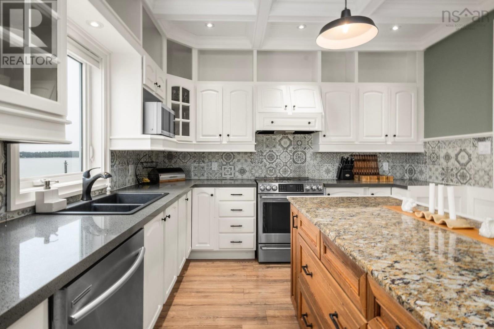 1861 Shore Road, Eastern Passage, Nova Scotia  B3E 1H5 - Photo 8 - 202506137