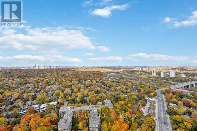 Property at 4218 - 585 BLOOR STREET E image 3