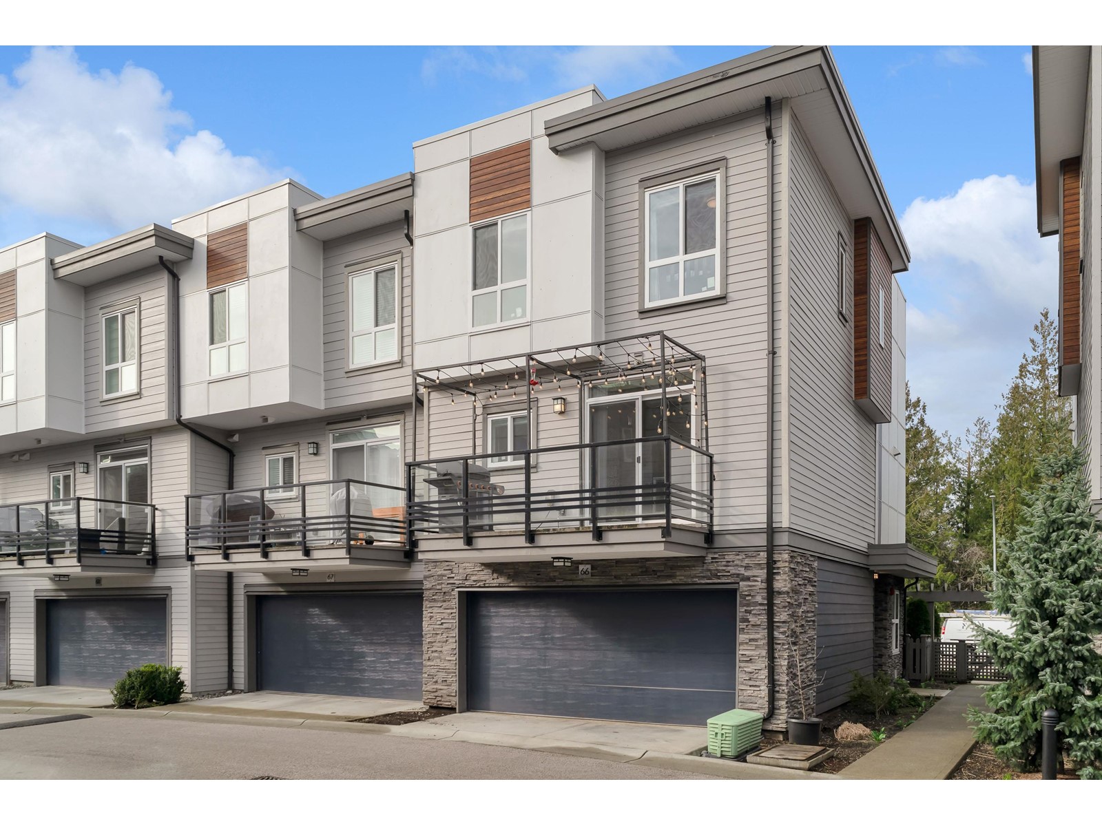 66 7947 209 Street, Langley, British Columbia  V2Y 0Y6 - Photo 1 - R2983161