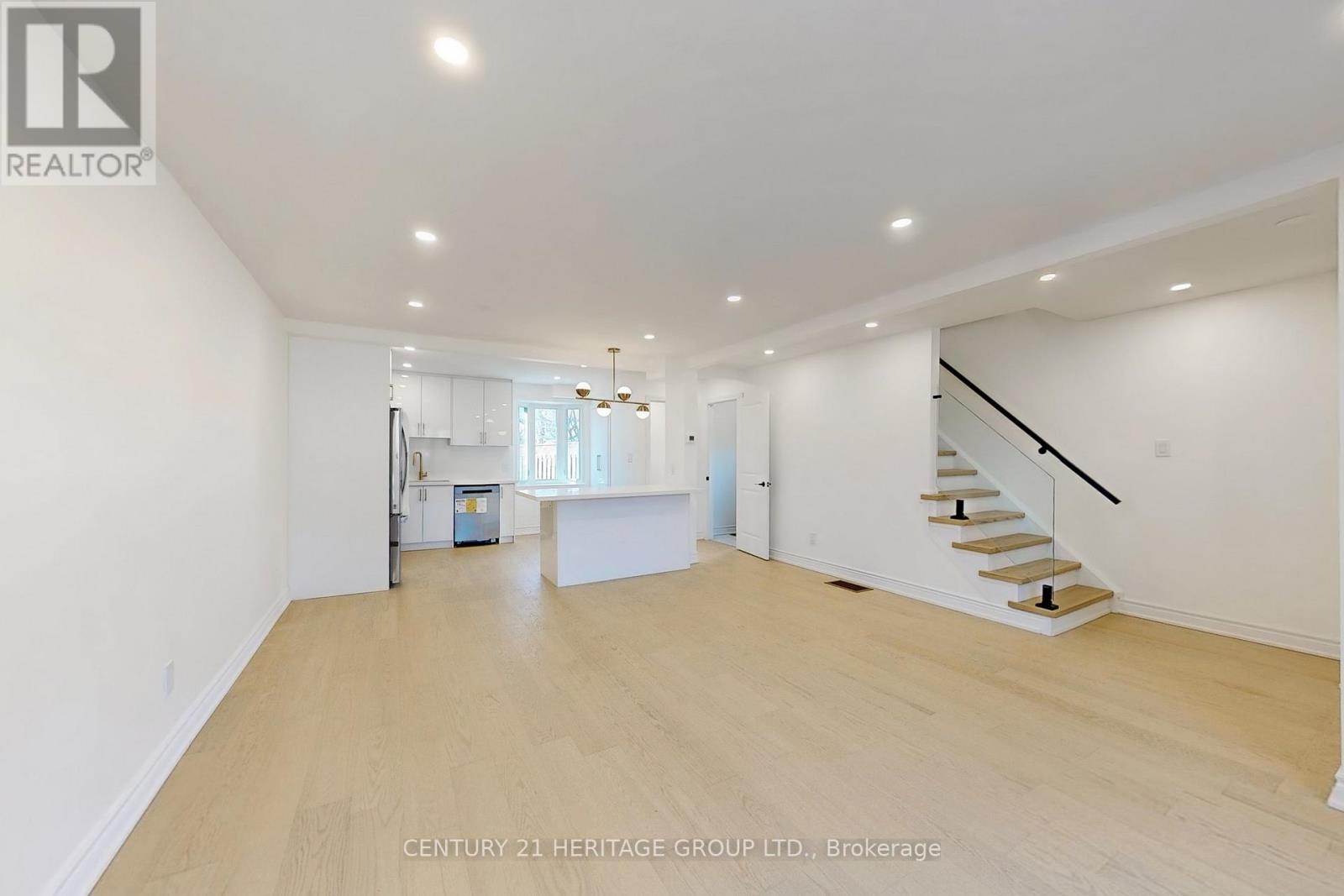 Property at 238 WILLIAM ROE BOULEVARD image 3