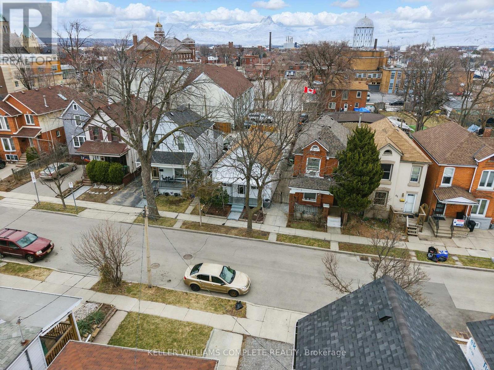 57 Beechwood Avenue, Hamilton (Beasley), Ontario  L8L 2S5 - Photo 6 - X12048197