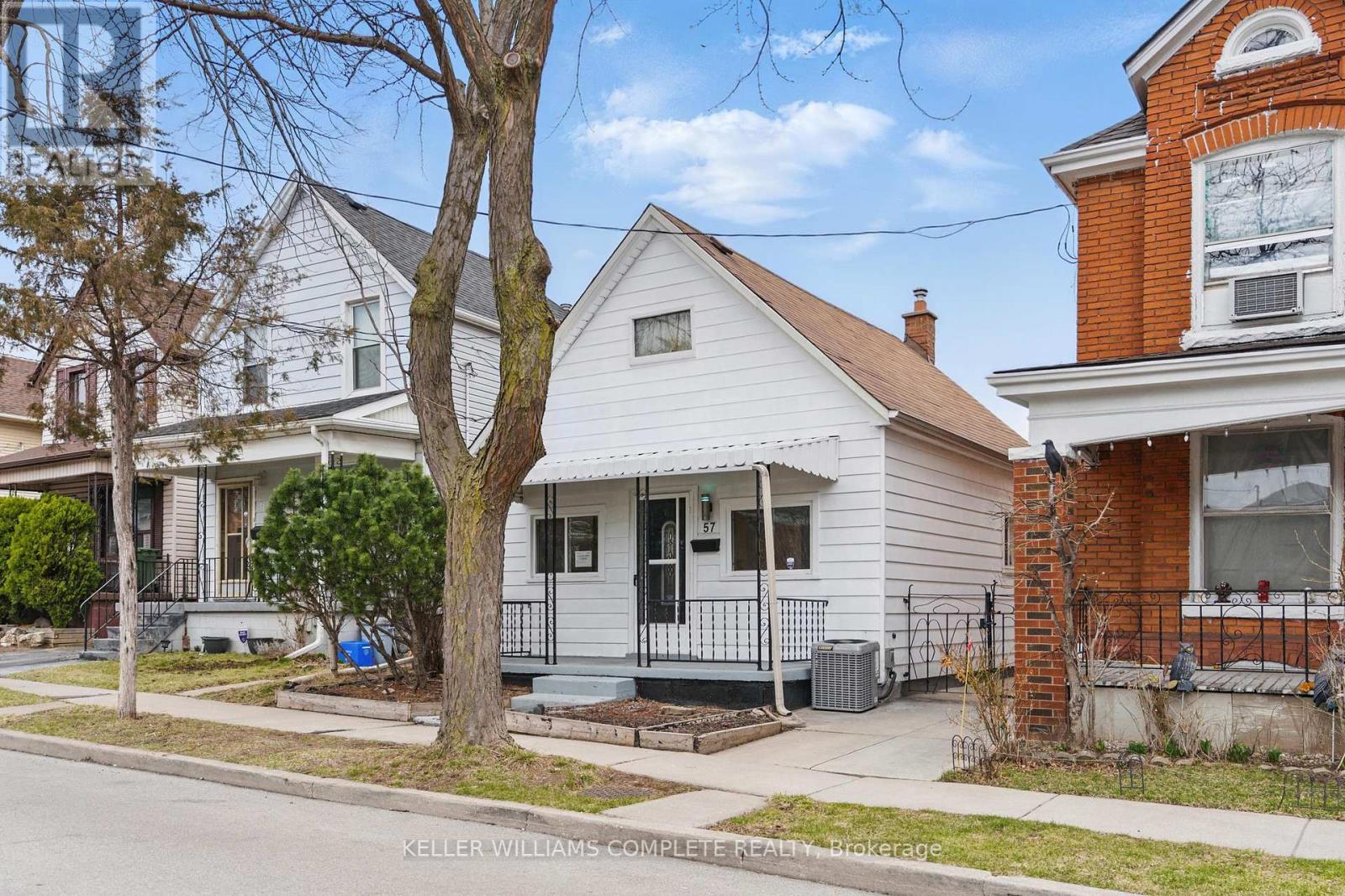 57 Beechwood Avenue, Hamilton (Beasley), Ontario  L8L 2S5 - Photo 9 - X12048197