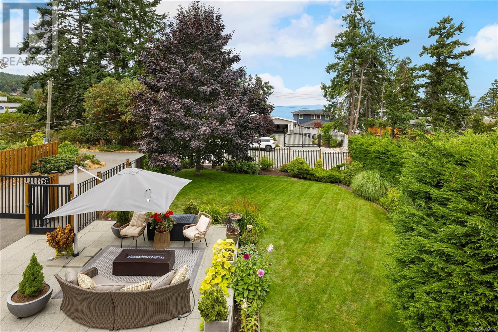 Property at 1904 Bonito Cres image 5