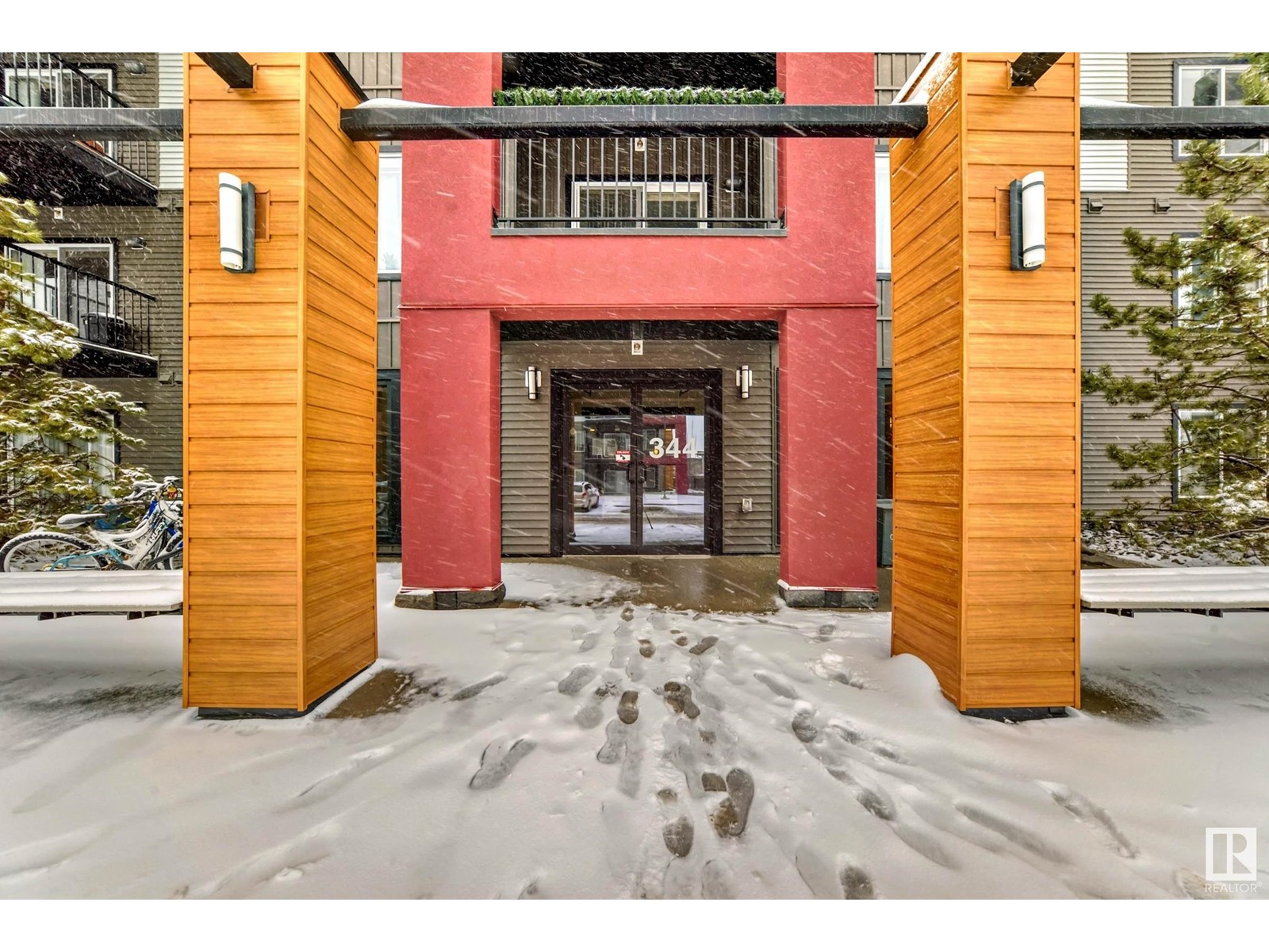 Property at #428 344 WINDERMERE RD NW image 4