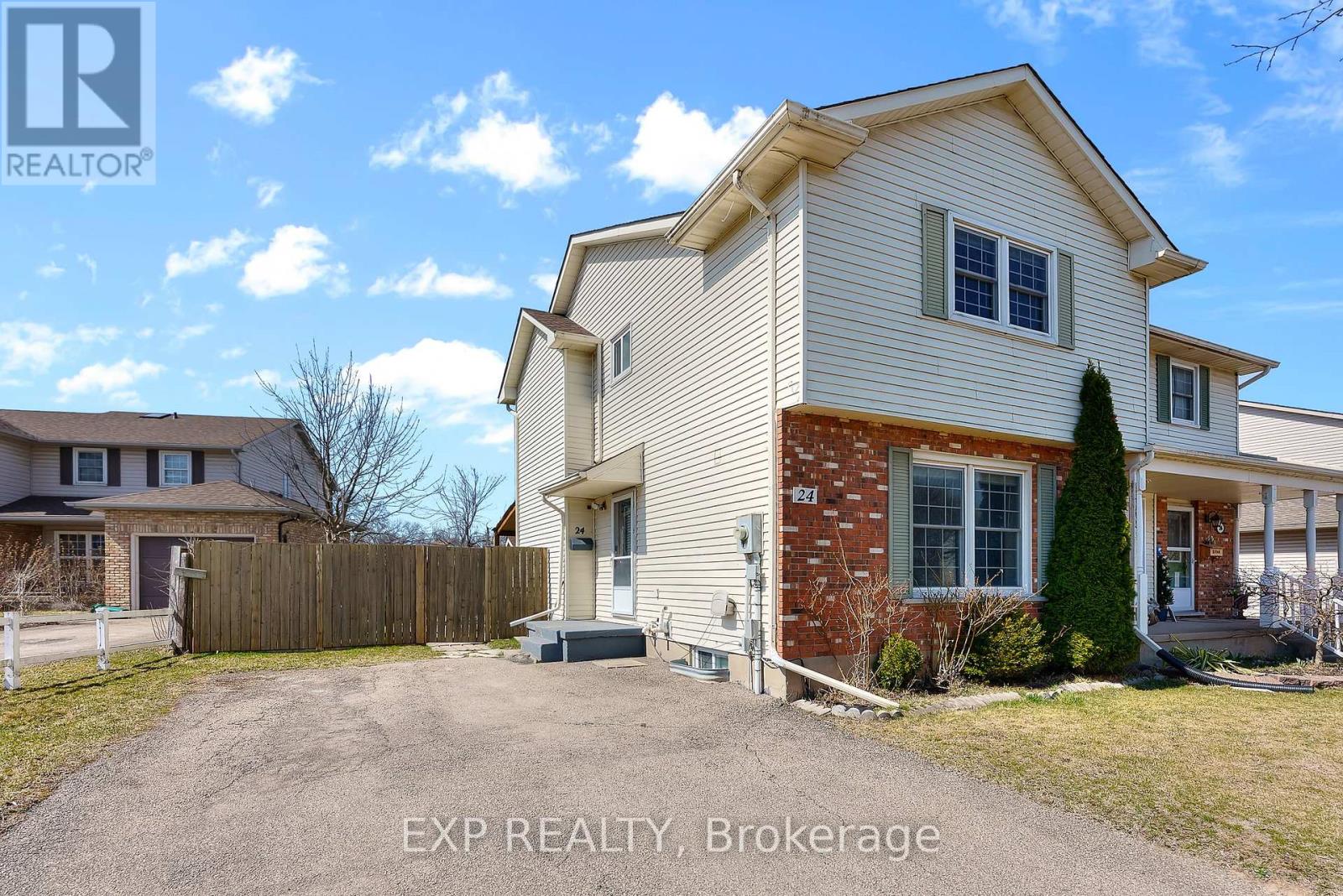 Property at 24 STATION STREET image 1