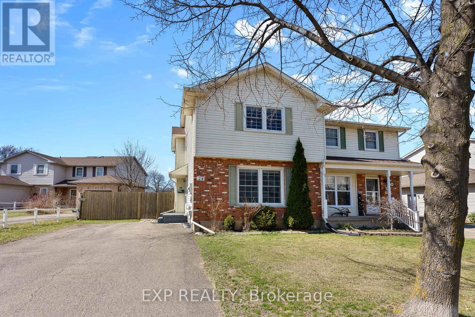 Property at 24 STATION STREET image 2