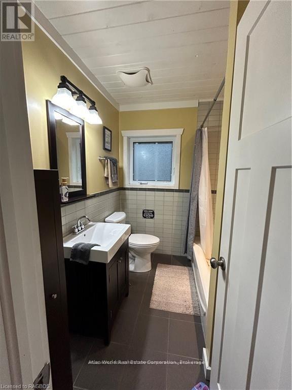 38 North Shore Road, Northern Bruce Peninsula, Ontario  N0H 1W0 - Photo 29 - X12048210