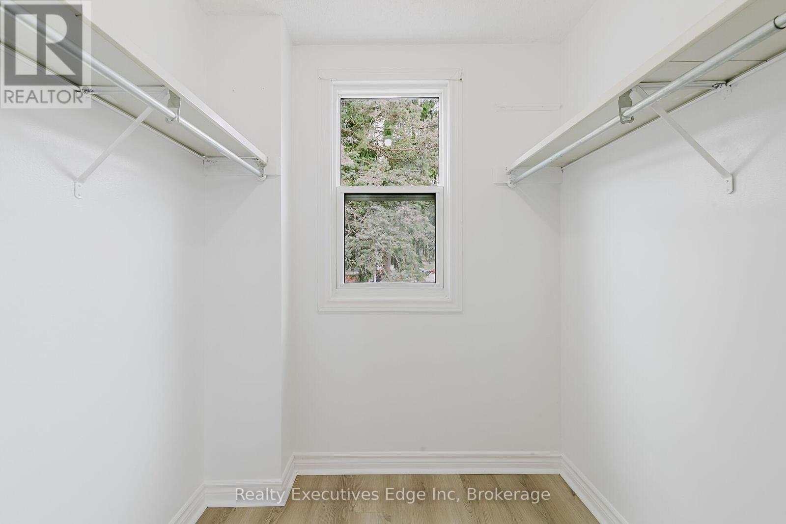 6 - 403 Keats Way, Waterloo, Ontario  N2L 5S7 - Photo 21 - X12048281