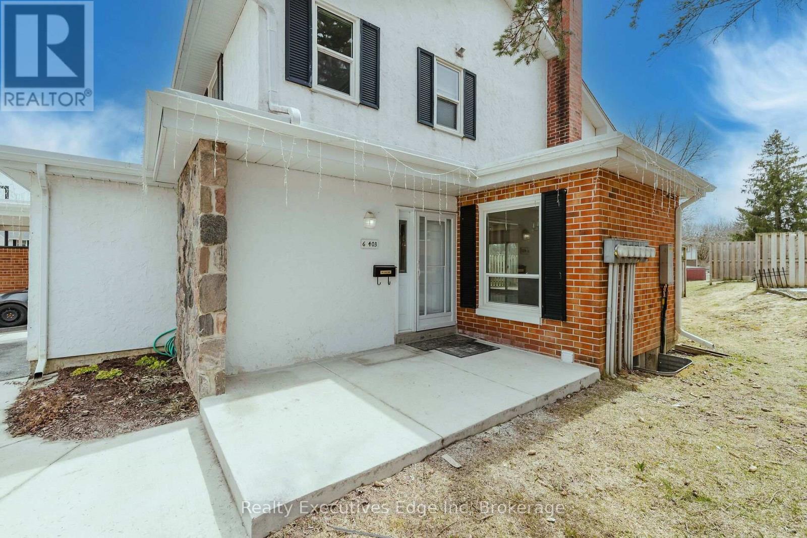 Property at 6 - 403 KEATS WAY image 3