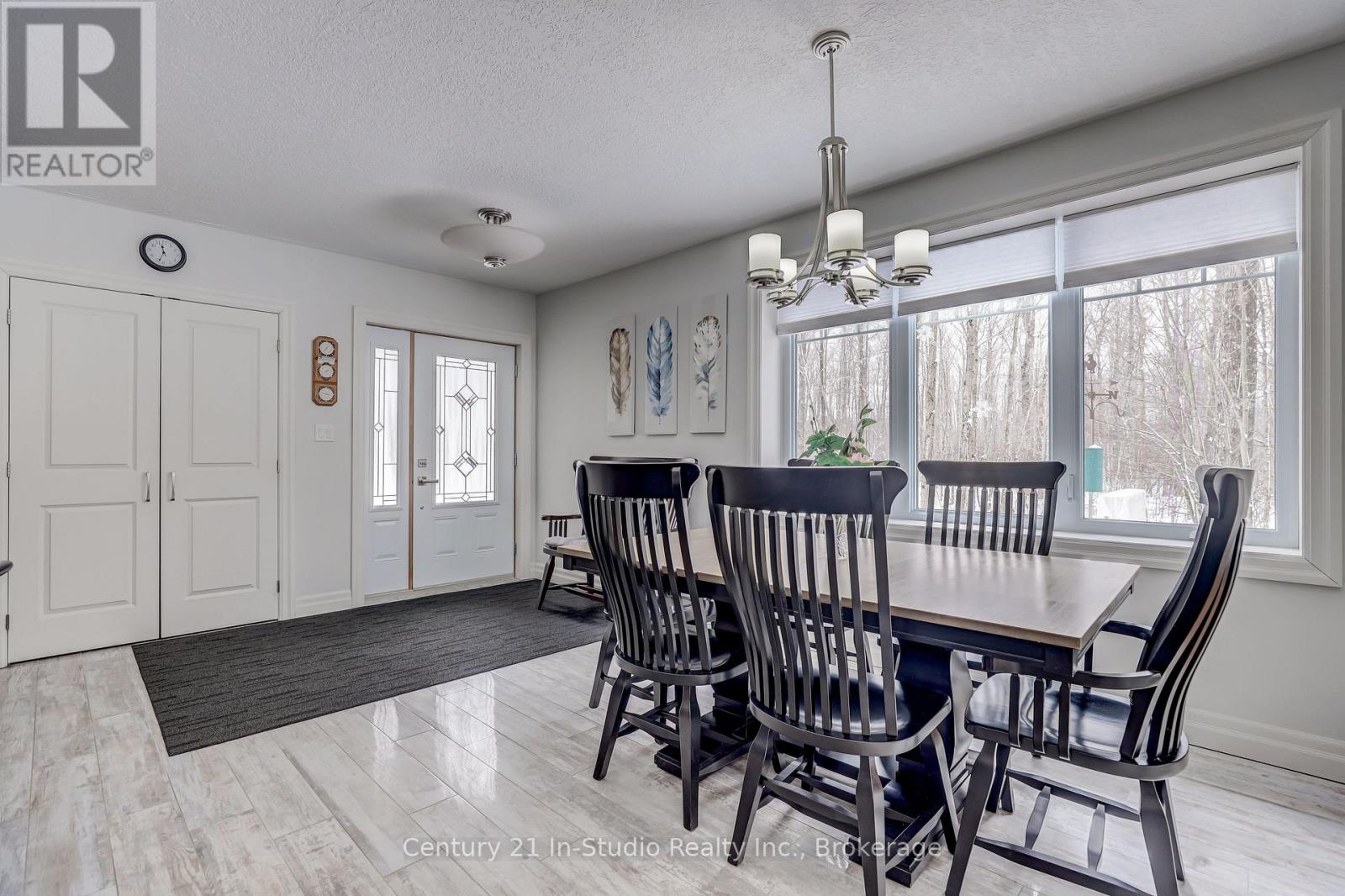 636354 Euphrasia-Holland Townline, Chatsworth, Ontario  N0H 1R0 - Photo 15 - X12048287
