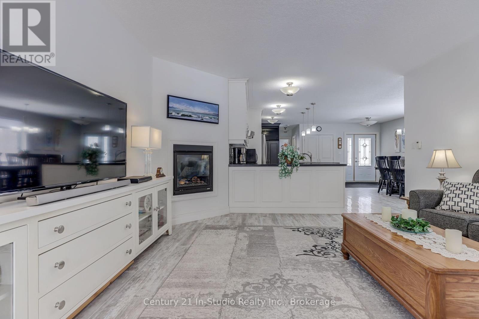 636354 Euphrasia-Holland Townline, Chatsworth, Ontario  N0H 1R0 - Photo 22 - X12048287