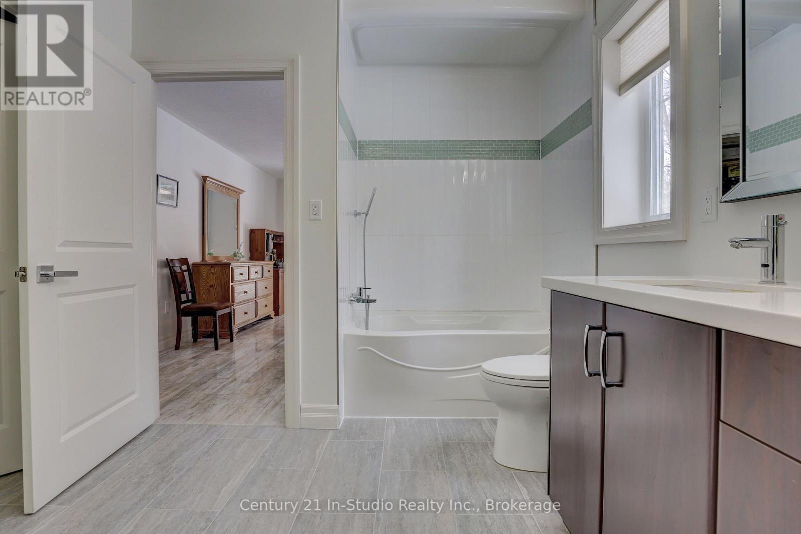 636354 Euphrasia-Holland Townline, Chatsworth, Ontario  N0H 1R0 - Photo 27 - X12048287