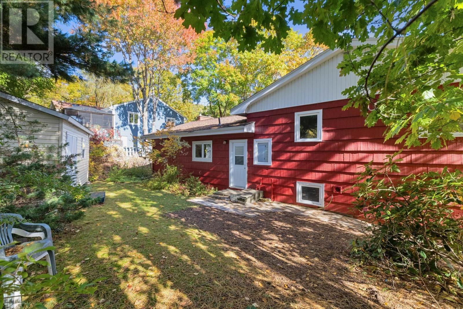 13 Dowell Drive, Halifax, Nova Scotia  B3M 2M2 - Photo 2 - 202506152