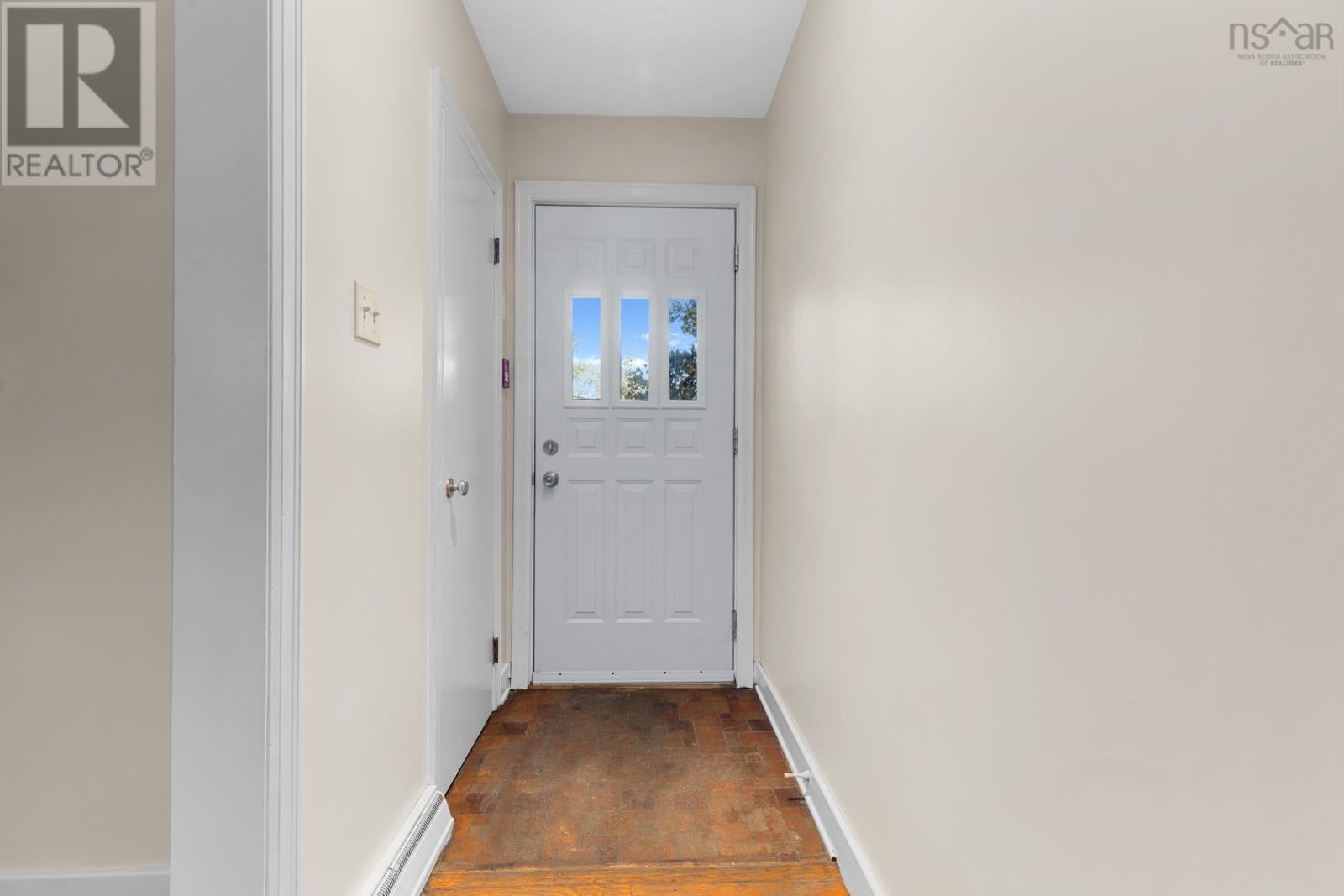 13 Dowell Drive, Halifax, Nova Scotia  B3M 2M2 - Photo 3 - 202506152