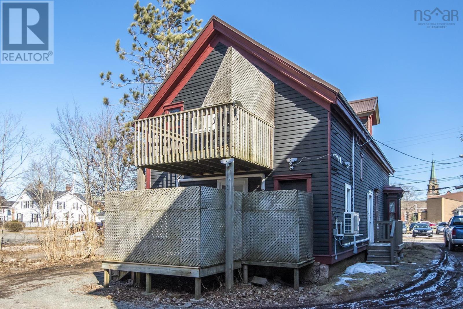 20 Louise Street, Truro, Nova Scotia  B2N 3K2 - Photo 3 - 202506153