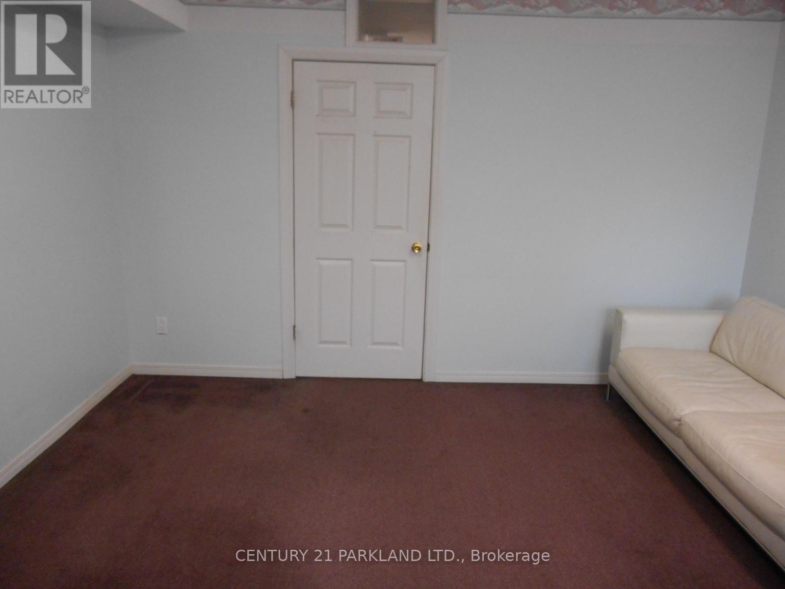 211 - 2179 Danforth Avenue, Toronto, Ontario  M4C 1K4 - Photo 2 - E12048225