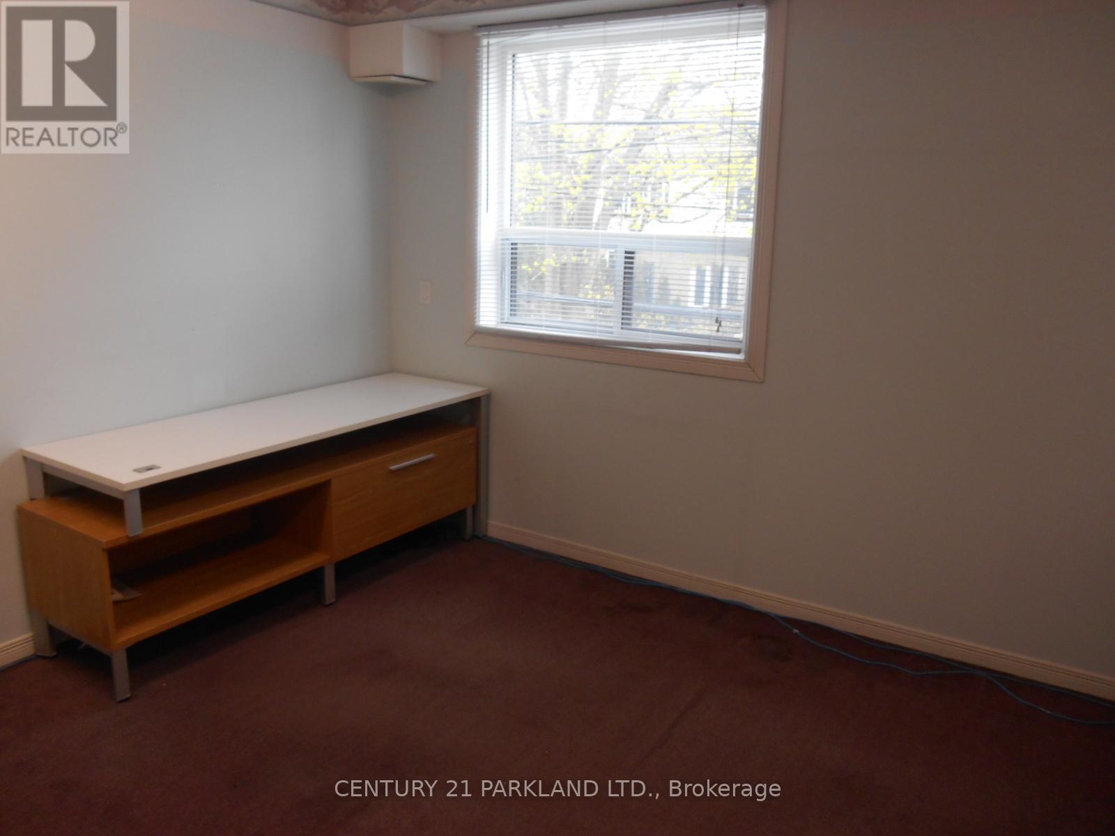 211 - 2179 Danforth Avenue, Toronto, Ontario  M4C 1K4 - Photo 4 - E12048225