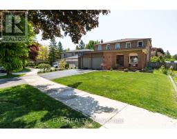 124 BATHGATE DRIVE, Toronto, Ontario